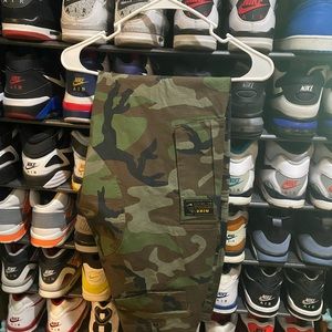 Nike sb cargo pants camouflage 34 waist